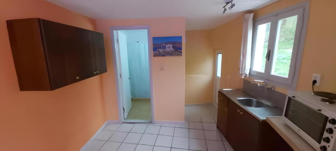 Elefteria Hotel Agia Marina  Buitenkant foto
