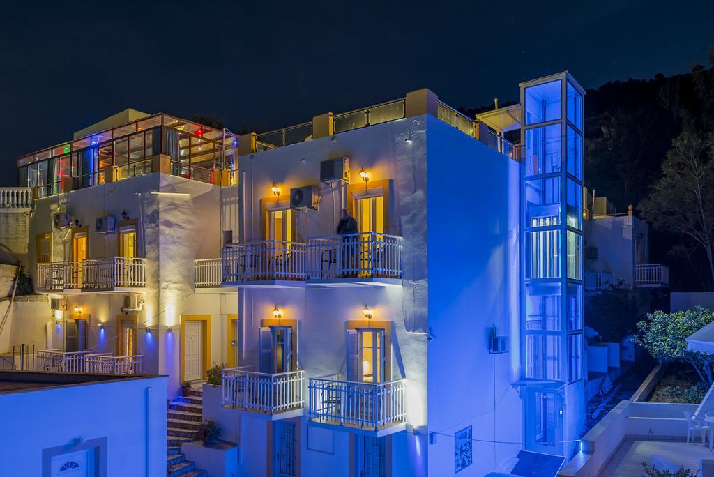 Elefteria Hotel Agia Marina  Buitenkant foto