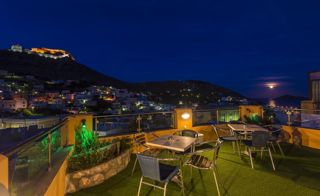Elefteria Hotel Agia Marina  Buitenkant foto