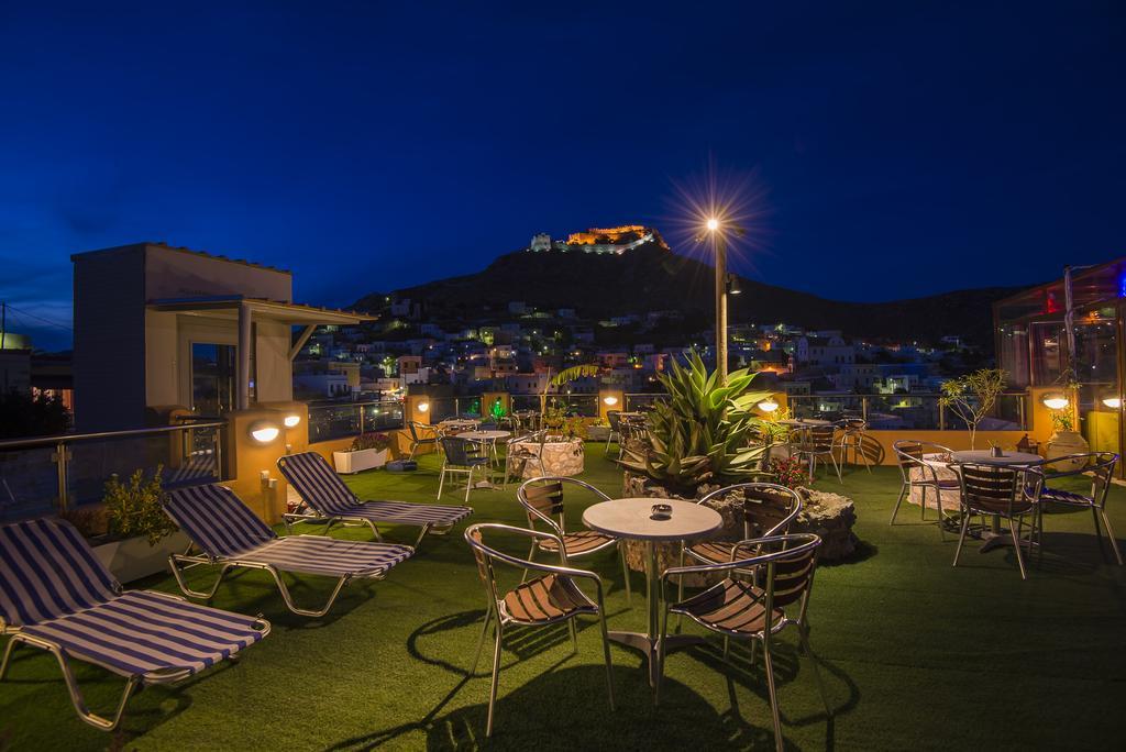 Elefteria Hotel Agia Marina  Buitenkant foto