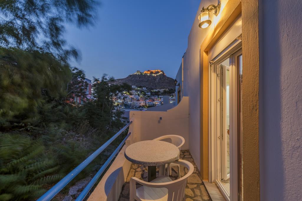 Elefteria Hotel Agia Marina  Buitenkant foto