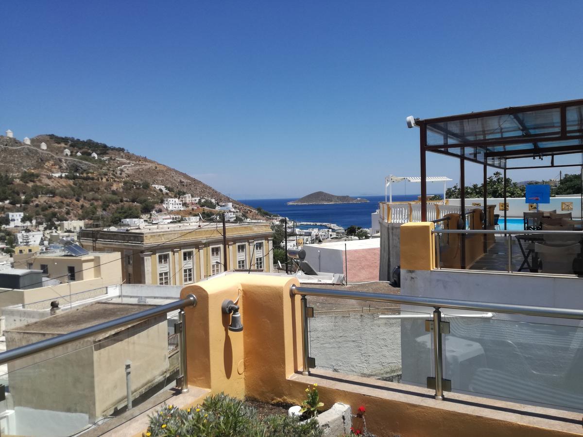 Elefteria Hotel Agia Marina  Buitenkant foto