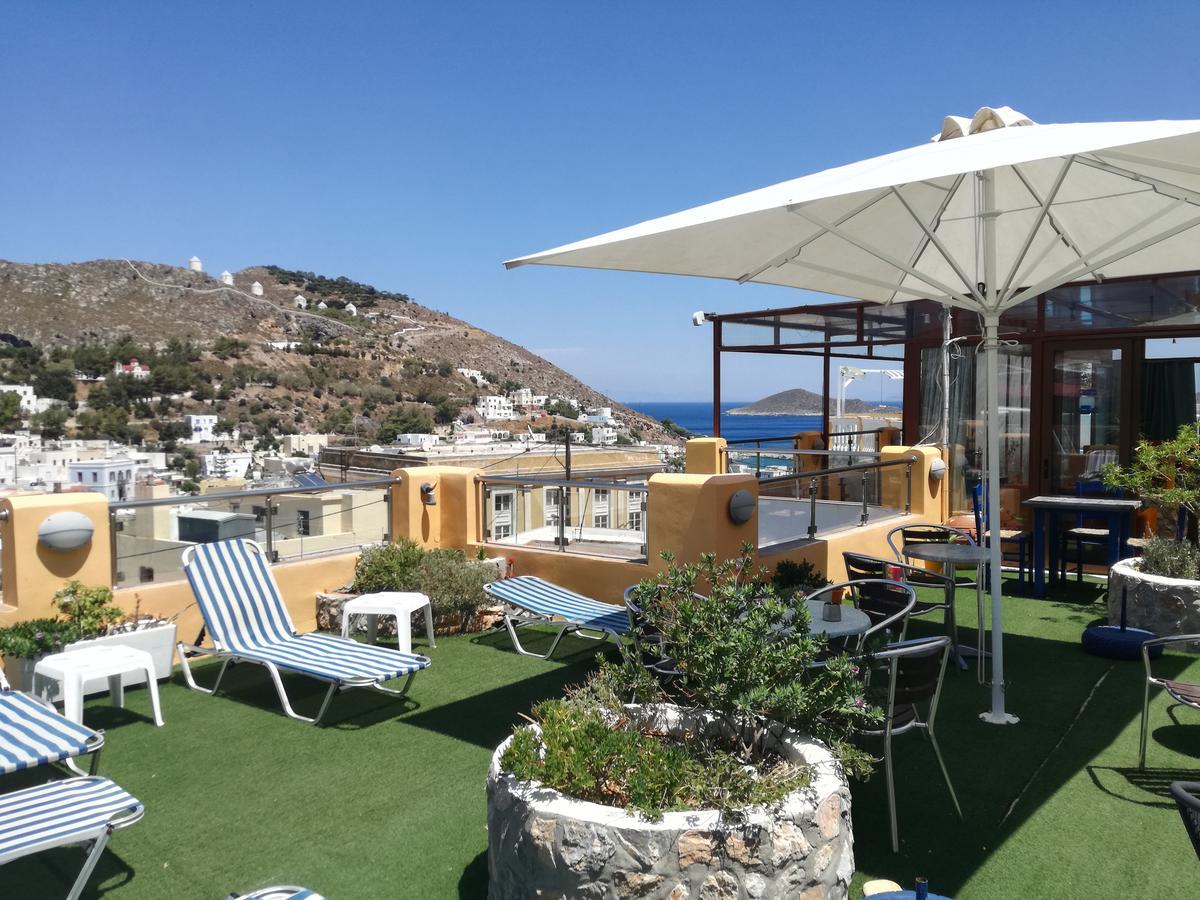 Elefteria Hotel Agia Marina  Buitenkant foto