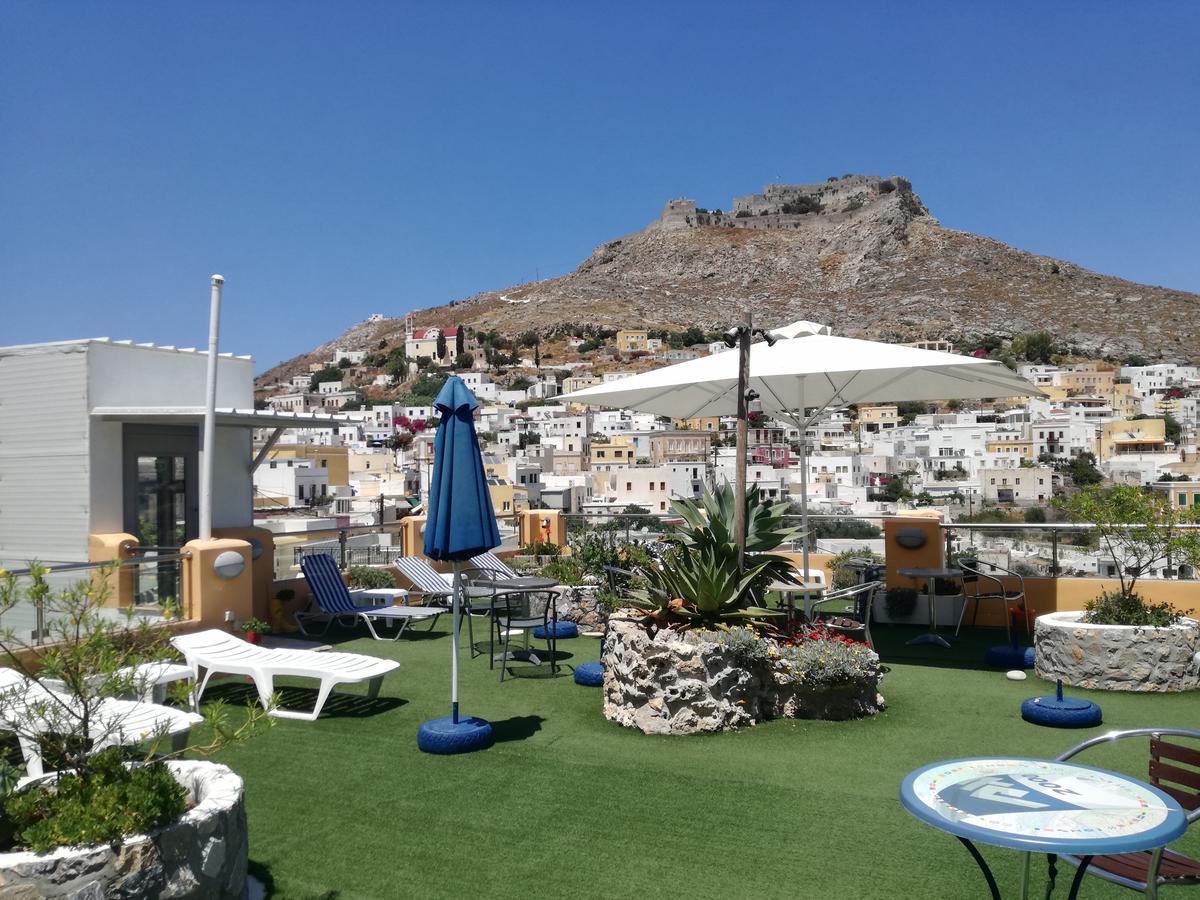Elefteria Hotel Agia Marina  Buitenkant foto